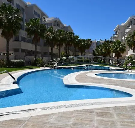 Elegance アパート *